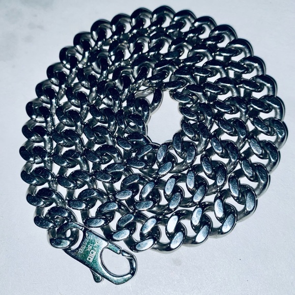 18k stainless steel made in Italy OTC Cuban Link Silver chain. - Picture 2 of 14